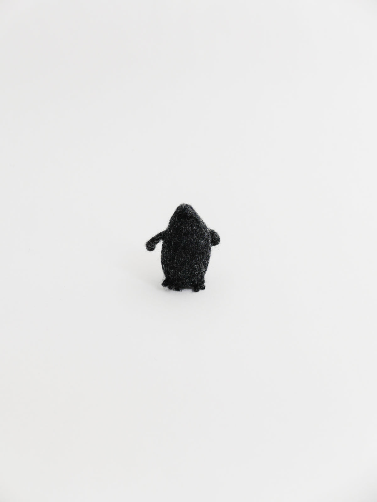 小さなペンギン（黒）