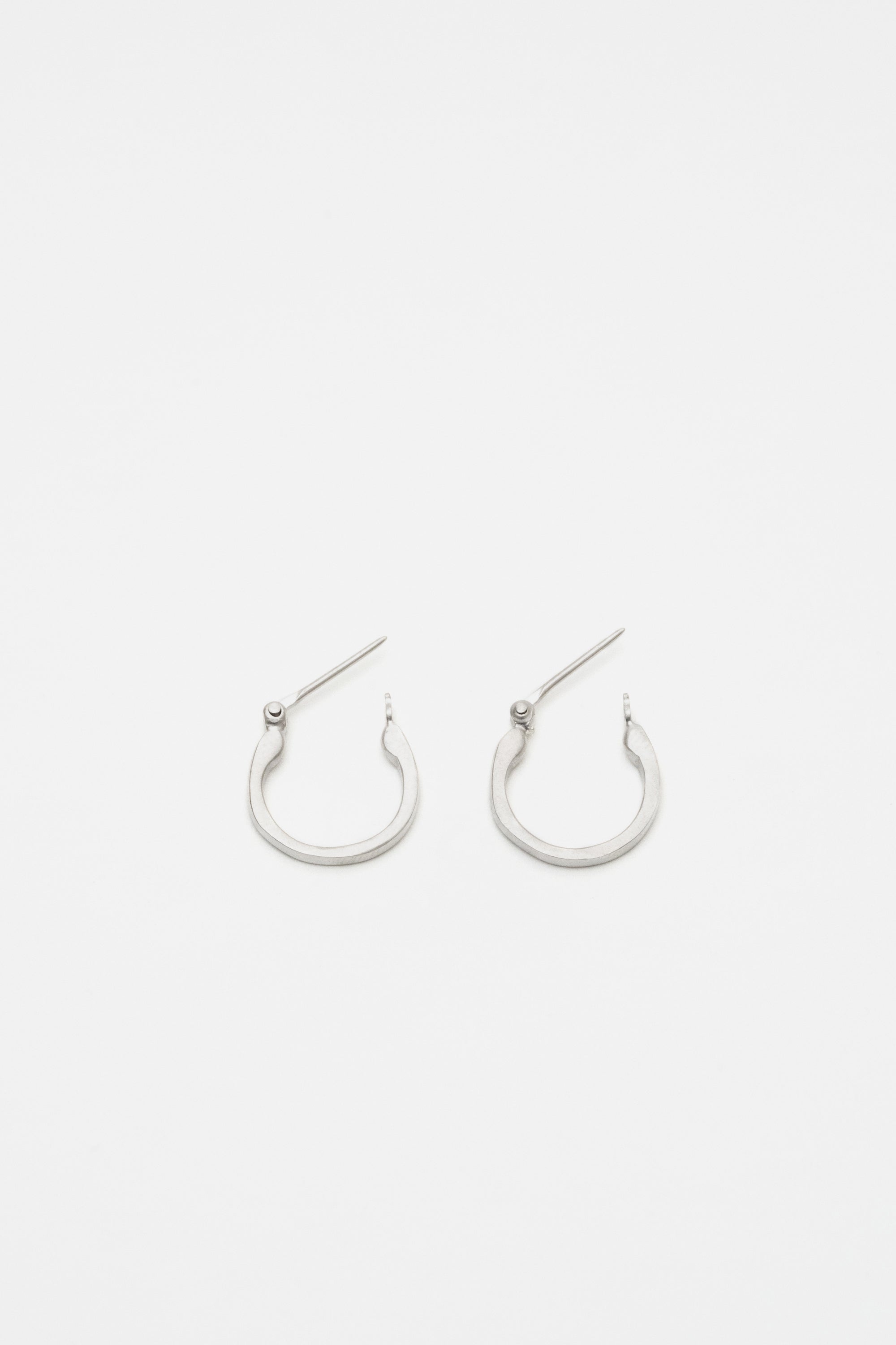 みえる（Pierce）